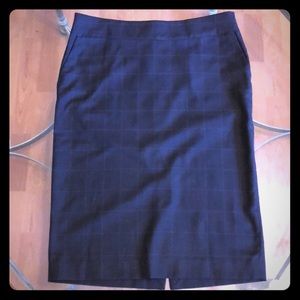 Old Navy pencil skirt, with pockets